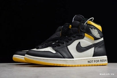 LS 1 MAIZE NO VARSITY AIR JORDAN 0822